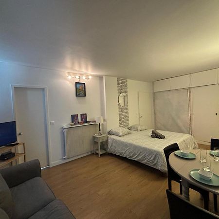 Appartement Des Champs Elysees Párizs Kültér fotó
