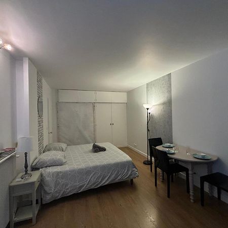 Appartement Des Champs Elysees Párizs Kültér fotó